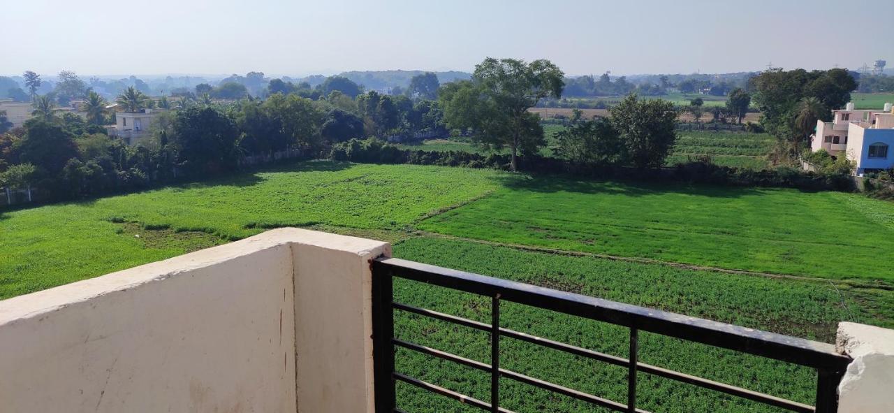 Apartament Untrained & Unplanned Jabalpur Zewnętrze zdjęcie