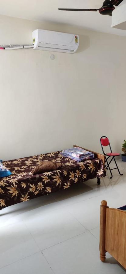 Apartament Untrained & Unplanned Jabalpur Zewnętrze zdjęcie